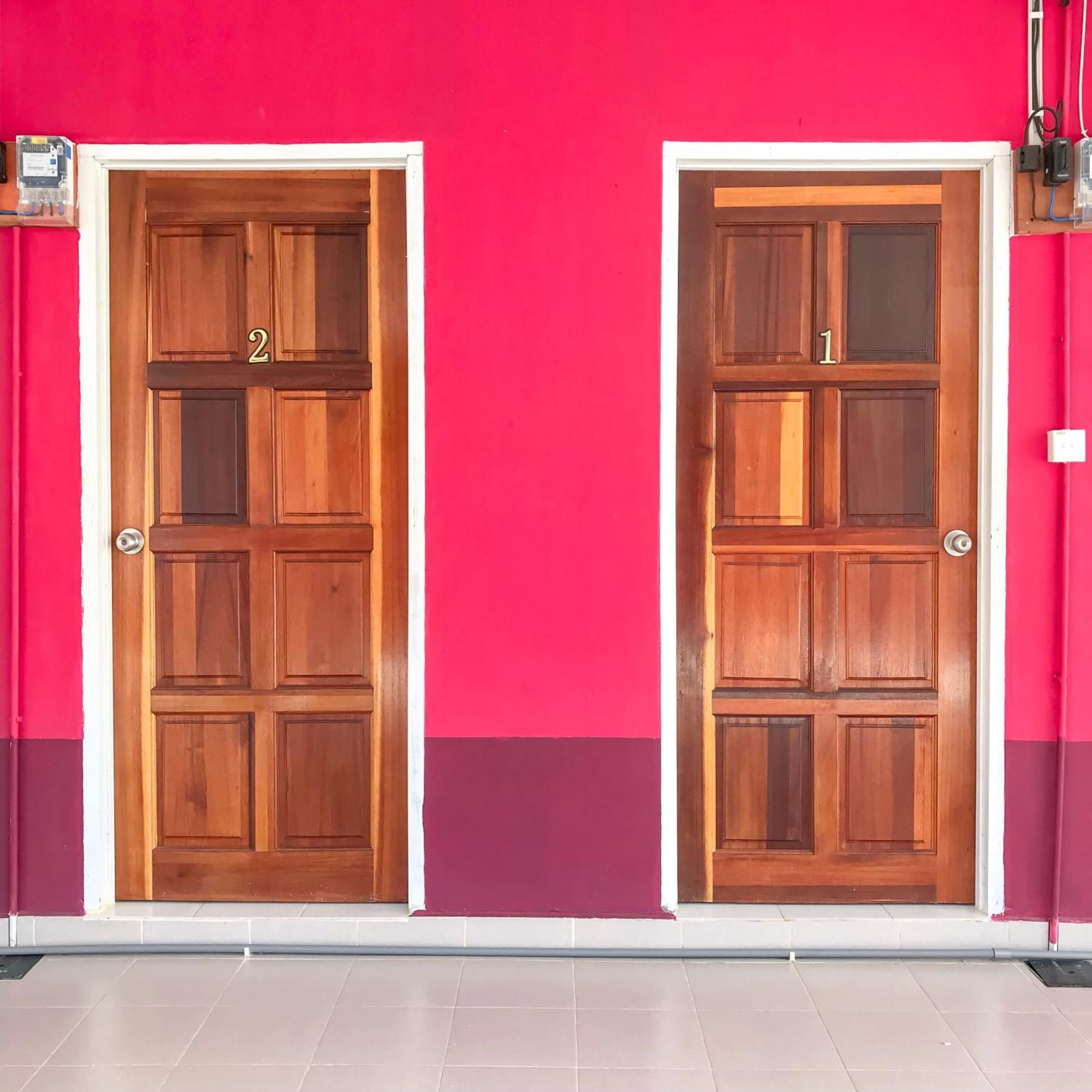 Rayyan'S Roomstay Pantai Kok Exterior foto